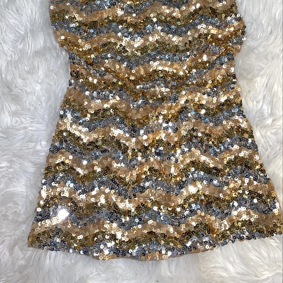 Bebe sequin top - Picture 3 of 3